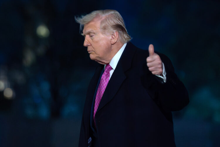 Trump Urged To Fight Until Iran Is Decisively Defeated